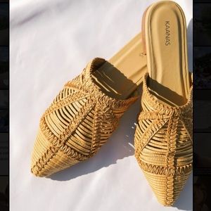 Madeira pointy basketweave mules